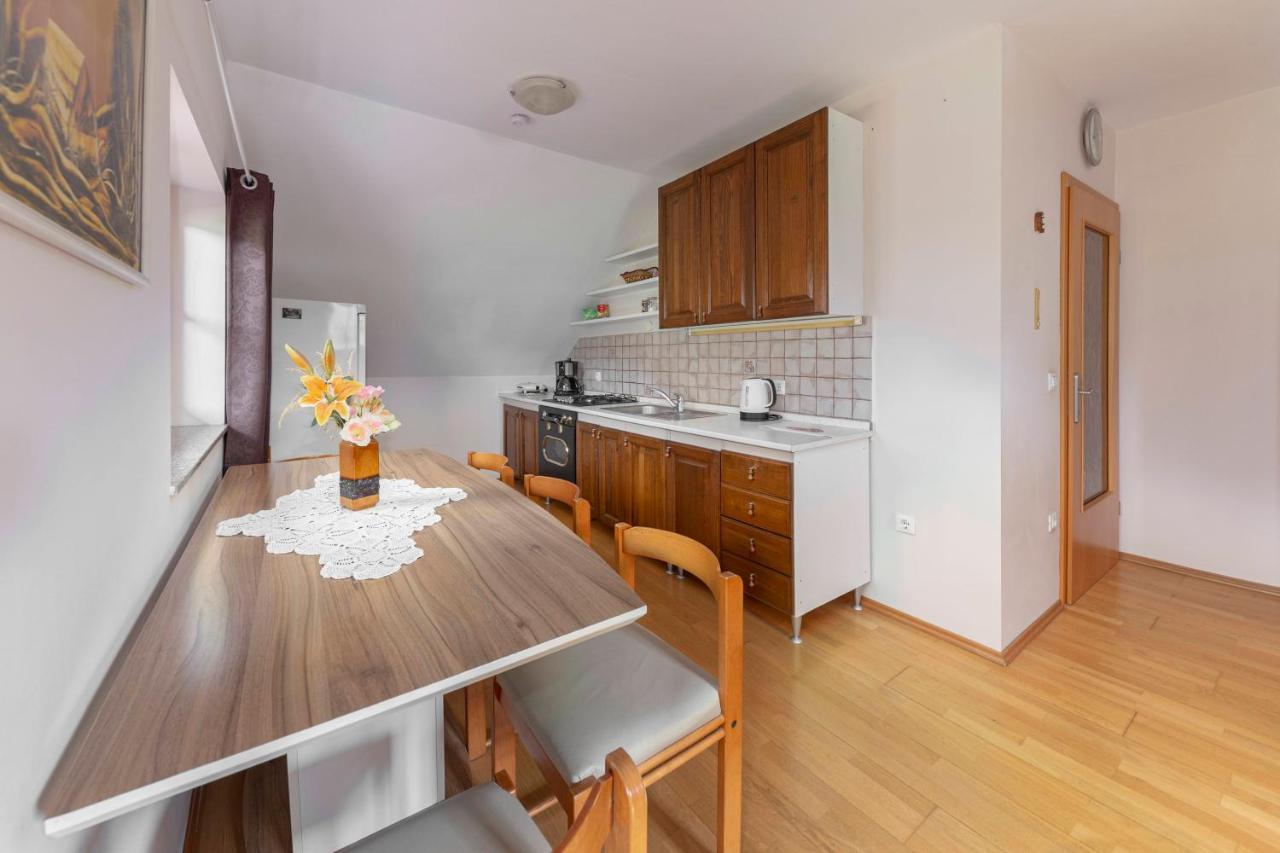 Apartma Metka เมดโวเด ภายนอก รูปภาพ