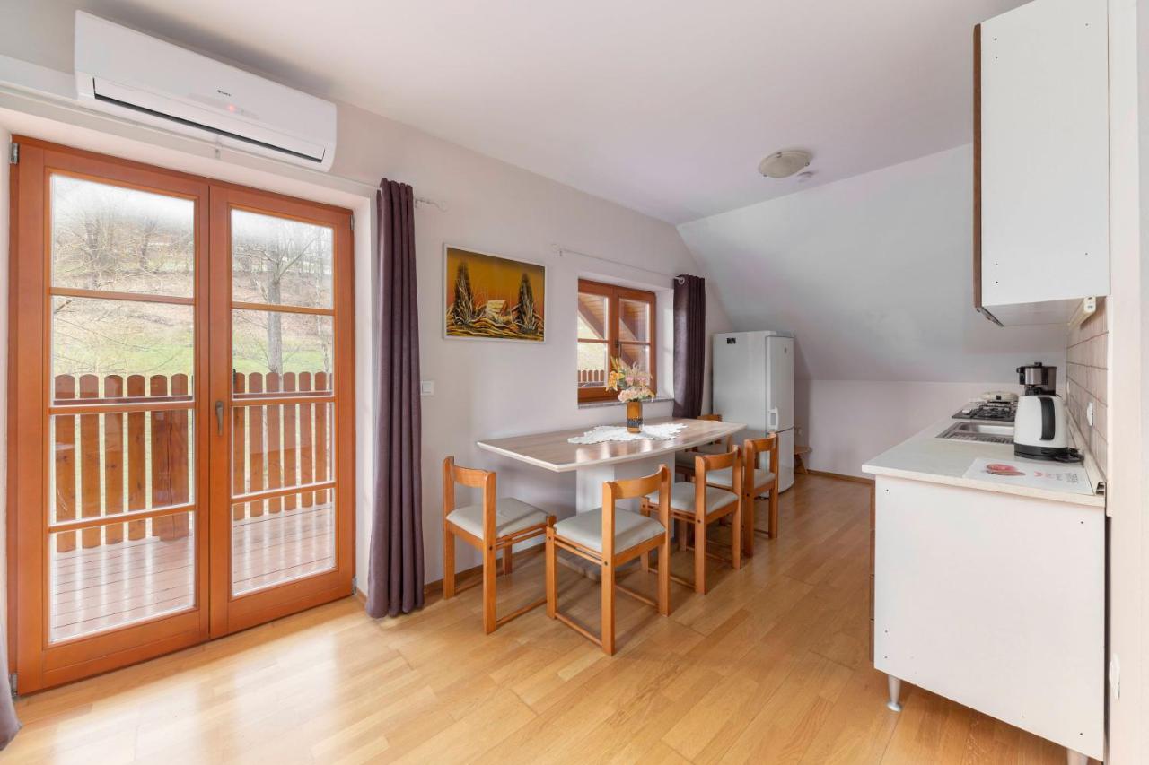 Apartma Metka เมดโวเด ภายนอก รูปภาพ